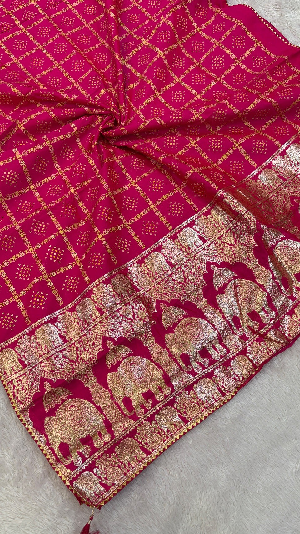 Naxi Pallu Gharchola Saree
