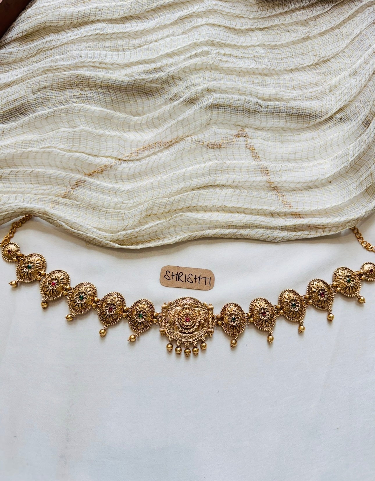 Hip chain A1