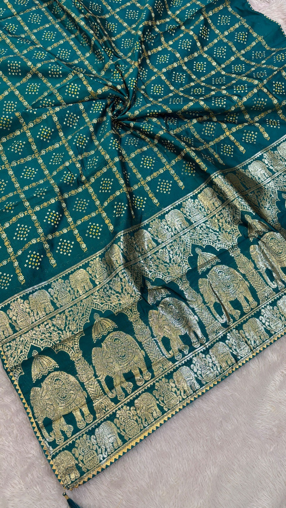 Naxi Pallu Gharchola Saree
