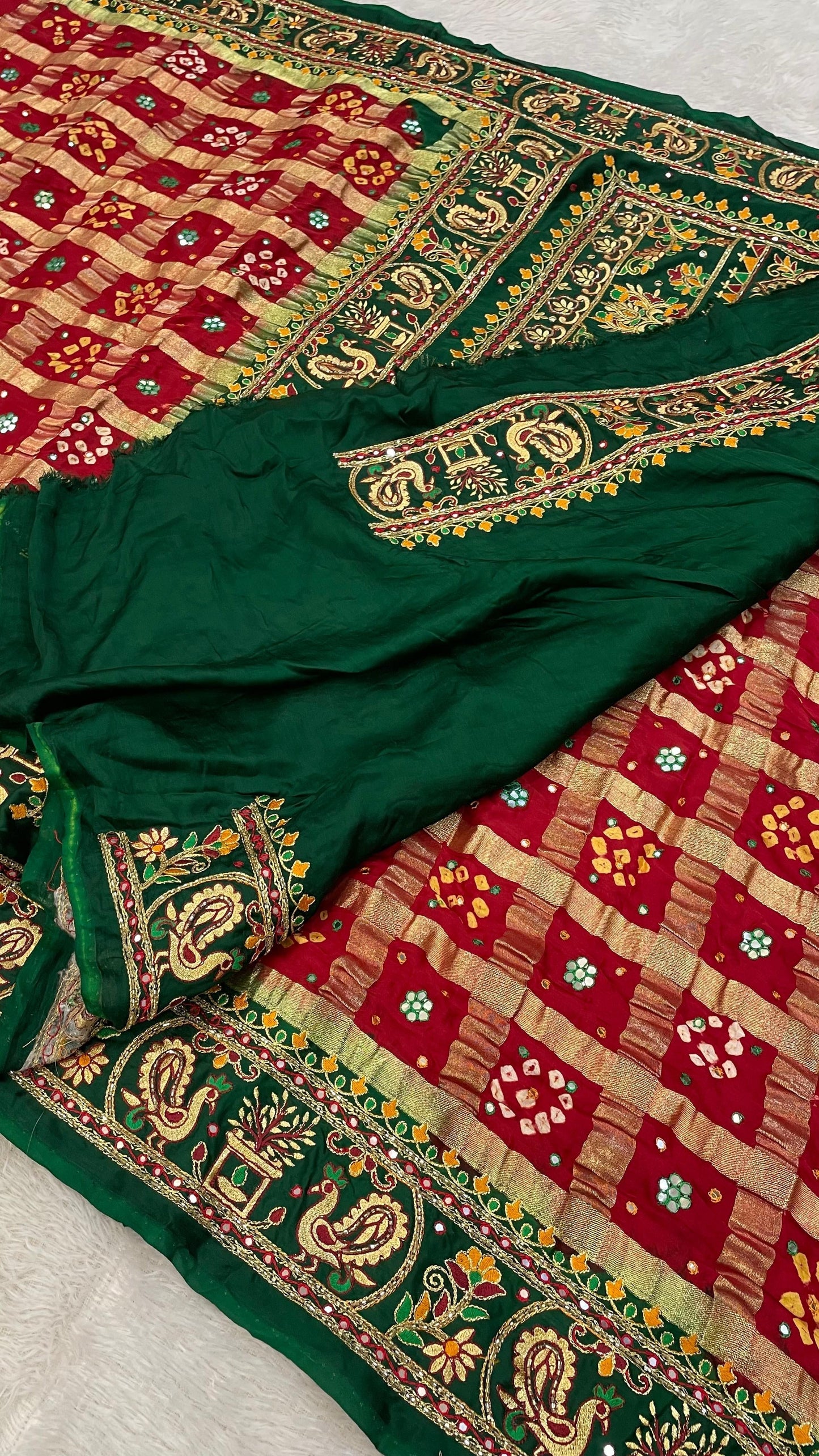 Traditional Gharchola Saree (Morani)