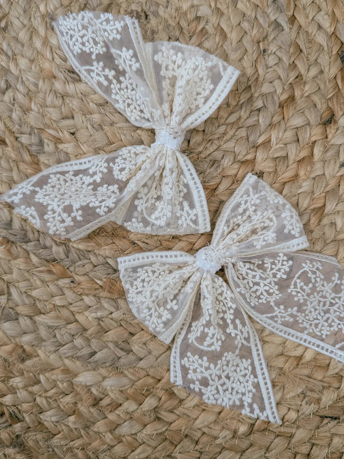 Handmade Bow Clip Zaara