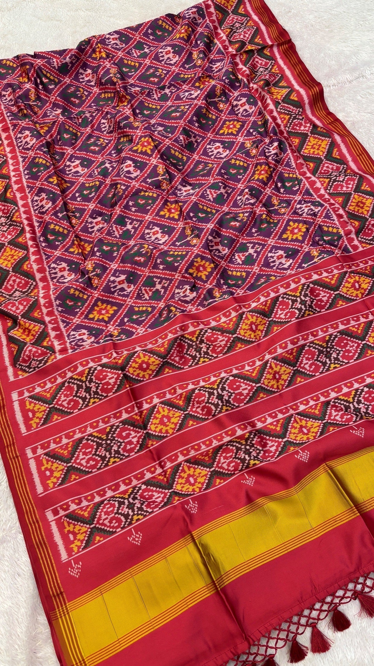 Semi Ikkat Patola Saree with Beautiful Tussle
