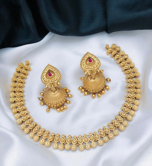 necklace + jumka gold
