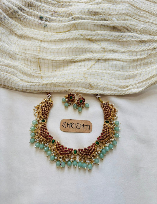 kemp necklace beads