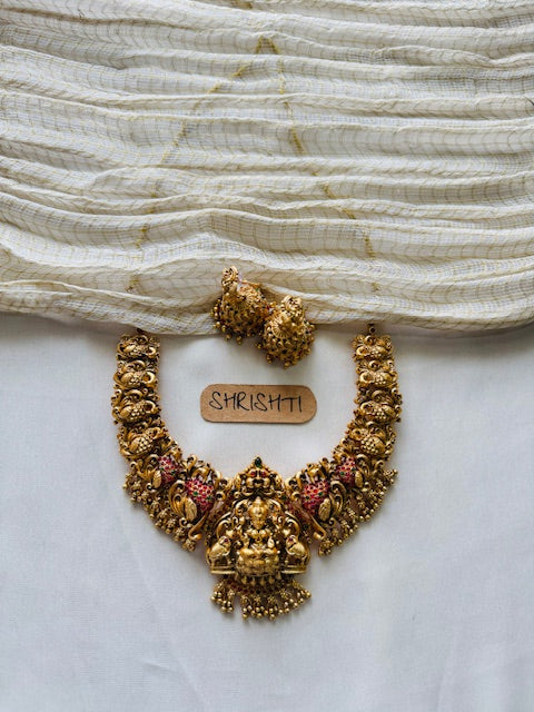 bridesmaid lakshmi necklace